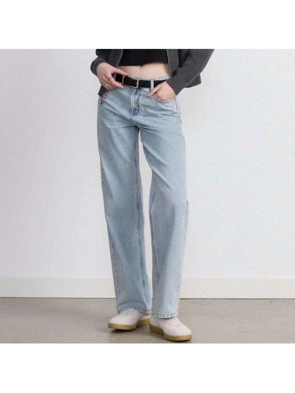 Frank And Oak Courtney Loose Light Wash Wide Leg Jeans Size 26